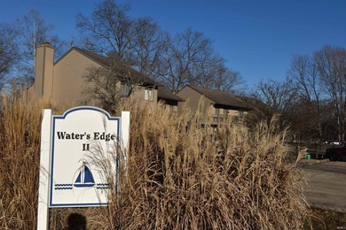 Highly desirable end-unit condo in Waters Edge II at The Pointe - photo 25
