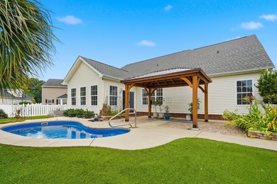 Welcome to your dream coastal retreat! This stunning 4-bedroom - photo 31