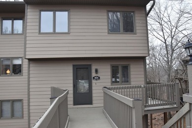 Highly desirable end-unit condo in Waters Edge II at The Pointe - photo 33