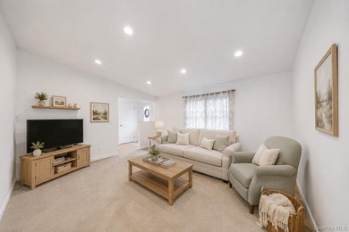 Chalet-style home built in 1986 with approx. 2,396 sq ft of - photo 7