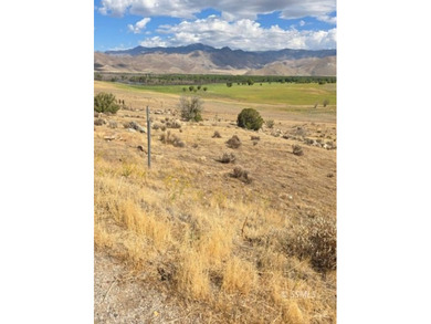 Discover 7.49 fully fenced acres with stunning lake views - photo 14