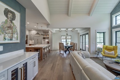 Like-new, stunning 3,700 sq ft modern farmhouse in Old Trail - photo 21