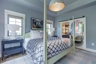 Like-new, stunning 3,700 sq ft modern farmhouse in Old Trail - photo 25
