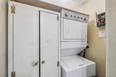 1331 Broadway unit P 10/11, a sunny and spacious first floor - photo 33
