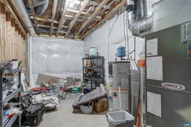 Like-new, stunning 3,700 sq ft modern farmhouse in Old Trail - photo 50