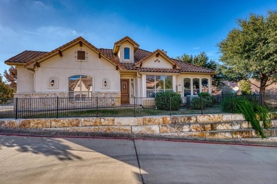 Discover this exceptional, single-level townhome featuring 3 - photo 1