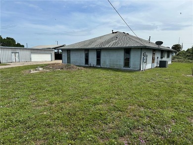 Opportunity is knocking with this one!! Situated on a massive - photo 2