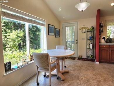 Perched above town with an Ocean views, this meticulously - photo 9
