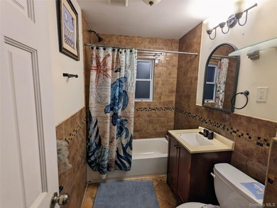 Beautifully Renovated Detached Colonial - This stunning - photo 12