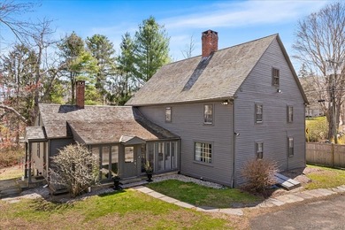 Wonderful waterfront antique home on 1.6 acres. The Parker Bull - photo 2