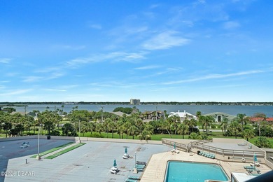 This spacious residence features a true two-bedroom - photo 38