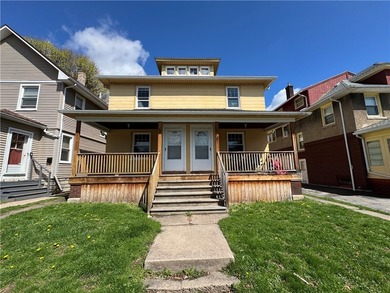 Check out this side-by-side duplex in North Winton Village! With - photo 1