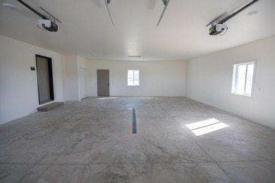 Welcome to this newly built 4 bedroom, 3 bathroom home offering - photo 5