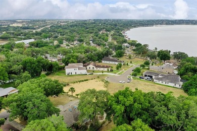 Tucked away in the intimate gated community of The Moorings - photo 39