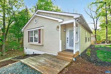 Wonderful move-in ready home near Beach 4! This lovely home all - photo 2