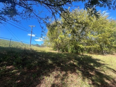 Lake Athens is the perfect place to call home or build your - photo 3