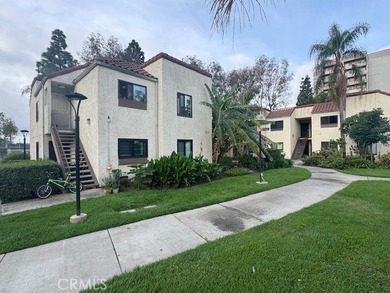 Welcome to 721 W 1st Street, Unit F103 - a highly desirable - photo 4