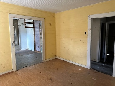 Looking for a prime investment opportunity within walking - photo 8