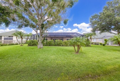 Beautifully remodeled 3BR/2BA heated saltwater pool home in - photo 40