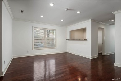 CENTRALLY LOCATED TO THE UNIVERSITY AND DOWNTOWN. OFFICE - photo 8