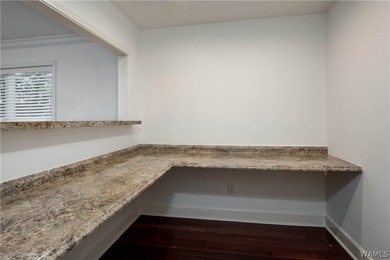 CENTRALLY LOCATED TO THE UNIVERSITY AND DOWNTOWN. OFFICE - photo 9