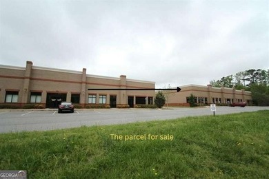 Zoned M-1, this 4.67-acre rectangular lot is ideally situated at - photo 5