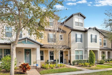 Lake Townhome/Townhouse For Sale in Winter Garden, Florida