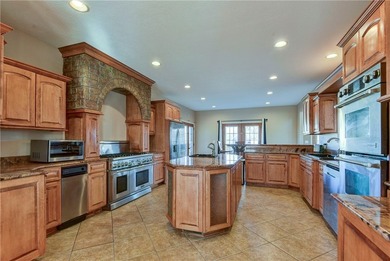 Spectacular 310-acre estate 8 minutes north of Branson West - photo 16