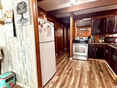 Enjoy the best of lake living at 132 Mermie Road in Hardin, KY! - photo 33