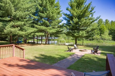 Enjoy 100 feet of owned frontage on Castle Rock Lake with this - photo 44