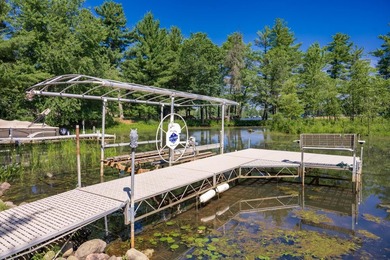 Enjoy 100 feet of owned frontage on Castle Rock Lake with this - photo 50
