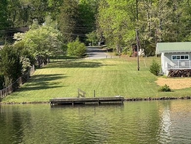 Beautiful Level Waterfront Lot With Your Own Private Dock - photo 8