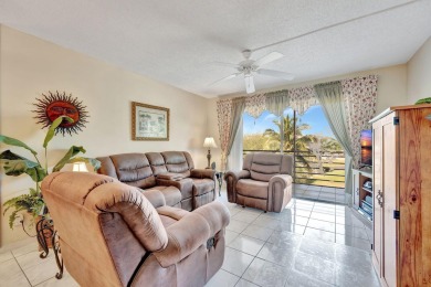Lake Condo For Sale in Lauderdale Lakes, Florida
