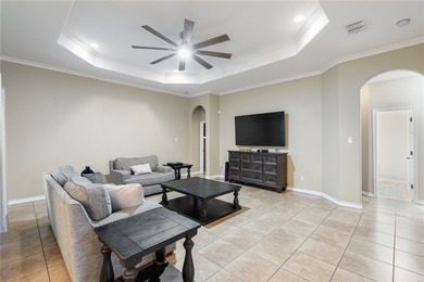 Huge Price Cut! Welcome home to this well maintained 4-bedroom - photo 8