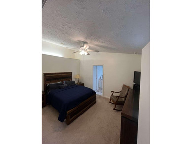 Spacious 4-bedroom, 3-bathroom home offering the perfect blend - photo 14