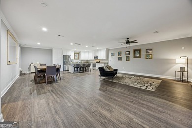 A great value in a Live/Work property ideally located in - photo 7