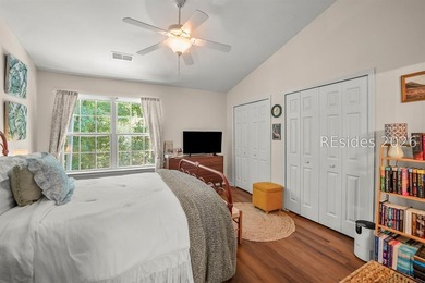 Welcome to 115 Bella Way in the centrally located Azalea Square - photo 18