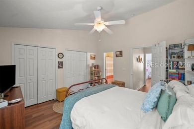Welcome to 115 Bella Way in the centrally located Azalea Square - photo 19