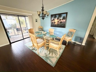 Centrally located, this bright & sunny 2BD/2BA home offers an - photo 5