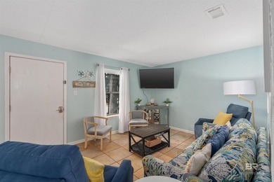 Seller offering to cover 12 months of HOA dues to new buyer - photo 11