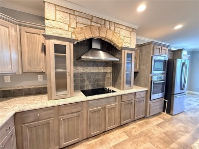 Charming 3-bedroom, 2-bath modular home on nearly a half-acre in - photo 2