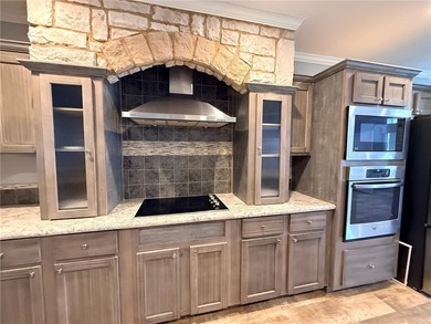 Charming 3-bedroom, 2-bath modular home on nearly a half-acre in - photo 3