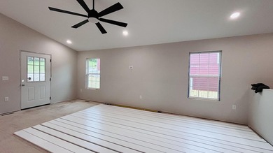 HOME=Stunning new construction in the heart of Hollister! - photo 14