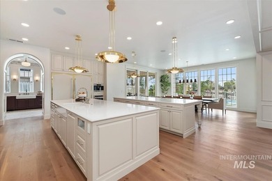 A truly one-of-a-kind home - the rare opportunity everyone waits - photo 8