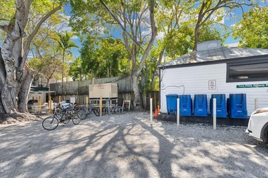Real Estate offering only, business and liquor license not - photo 15