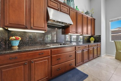 Enjoy refined desert living in this beautifully designed - photo 19