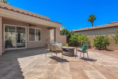 Enjoy refined desert living in this beautifully designed - photo 22
