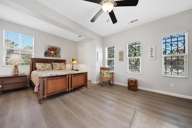 Enjoy refined desert living in this beautifully designed - photo 32