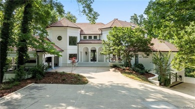 Situated behind a gated entrance in Crown Pointe, 6821 Jade - photo 7