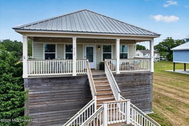 Beautiful coastal beach home just moments from the water - photo 40